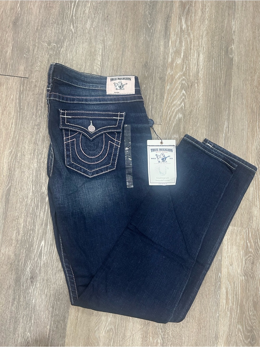 NWT True Religion Skinny Jeans. Embellished with Swarovski crystals.